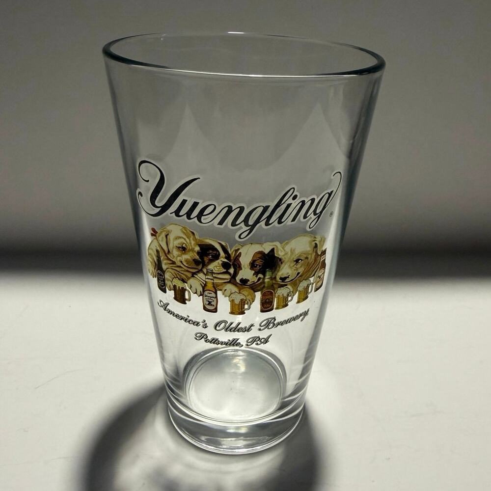 Vintage Yuengling Brewery Dogs 16oz Beer Pint Glas